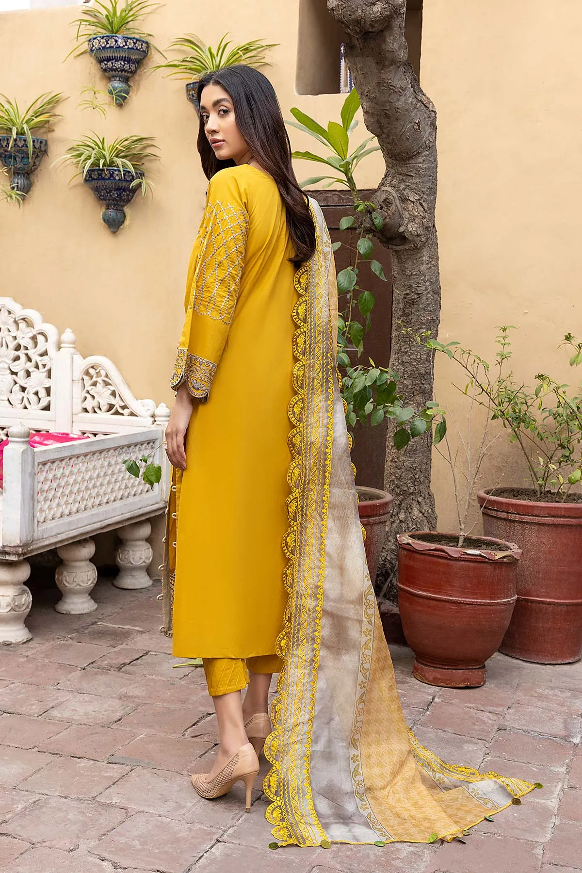 3-Pc Unstitched Embroidered Suit RM22-26