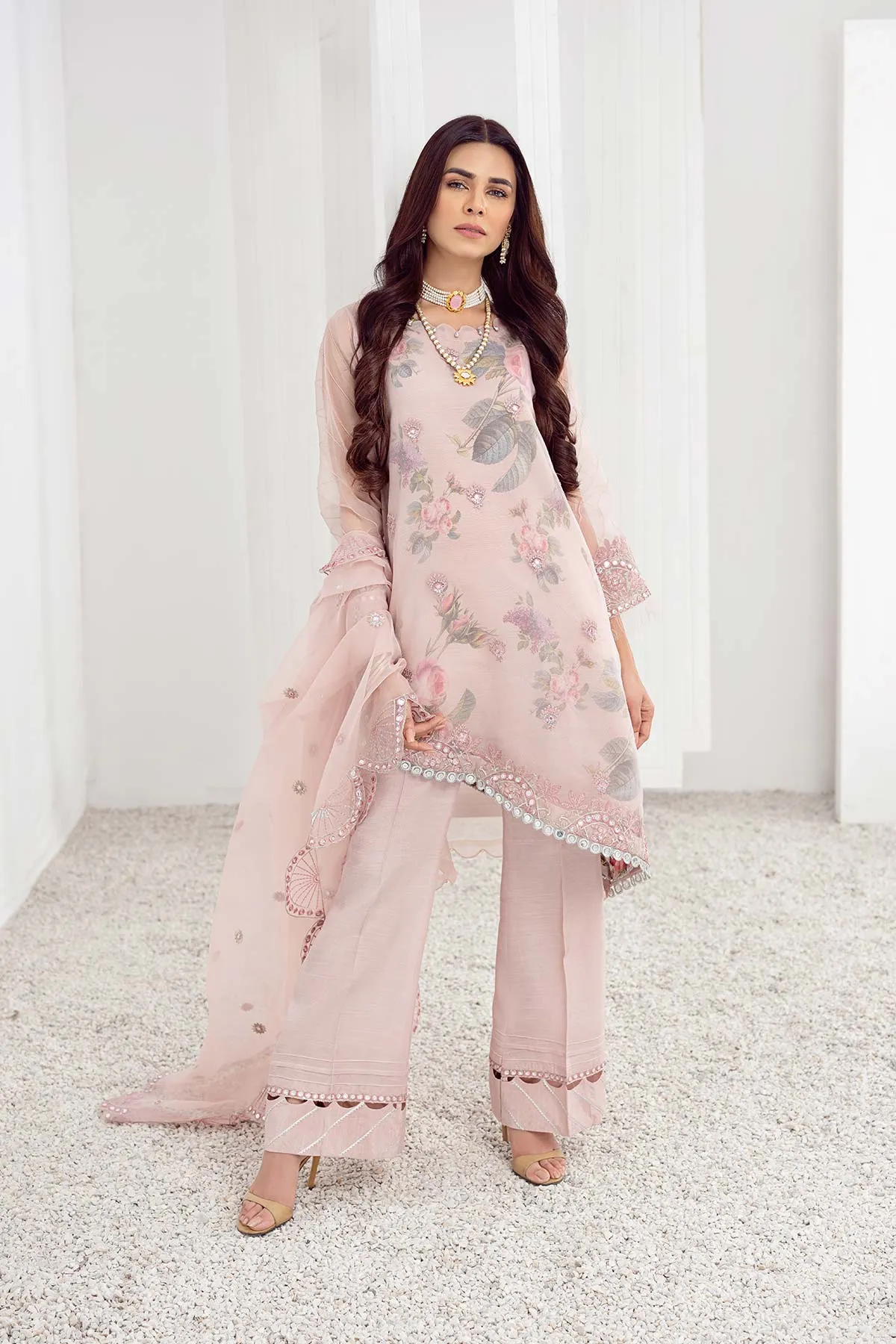 4 Pc Embroidered Organza Suit OMT21-42