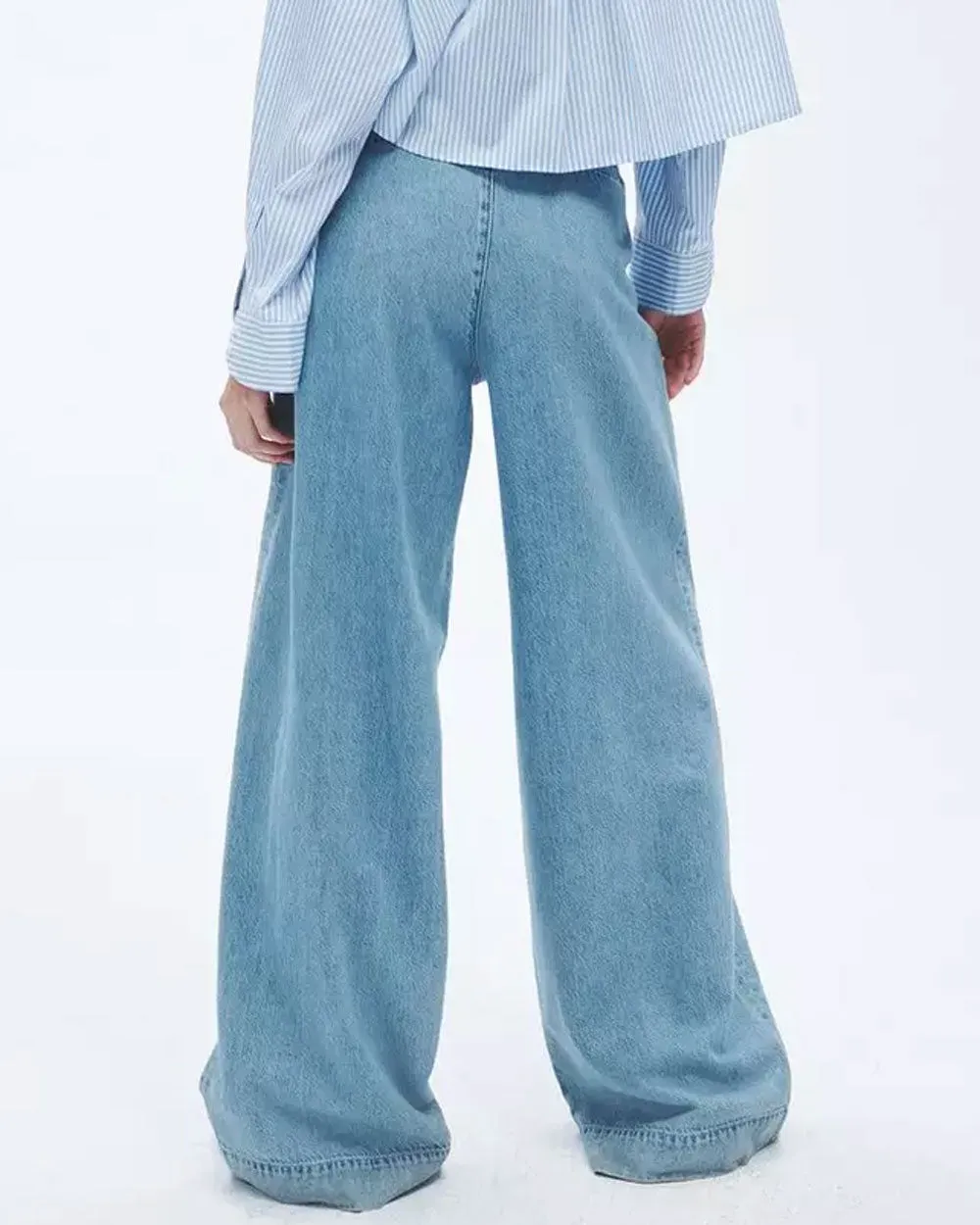 Billie Featherweight Abigail Pleated Trouser