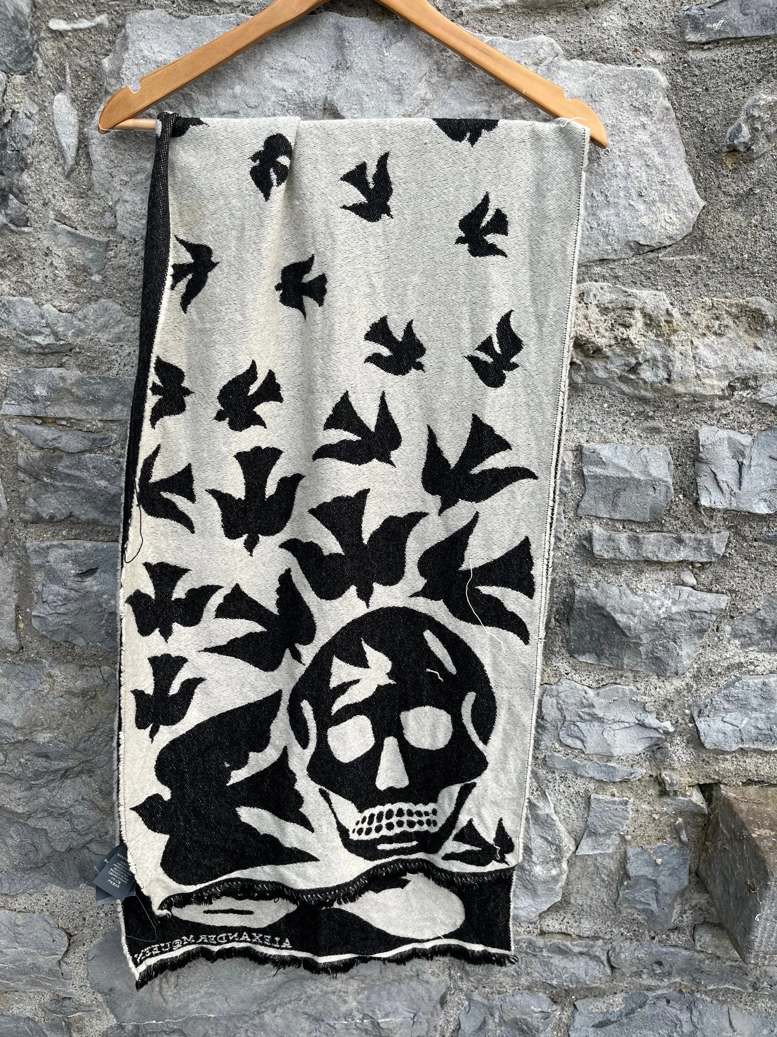 Birds&skull scarf