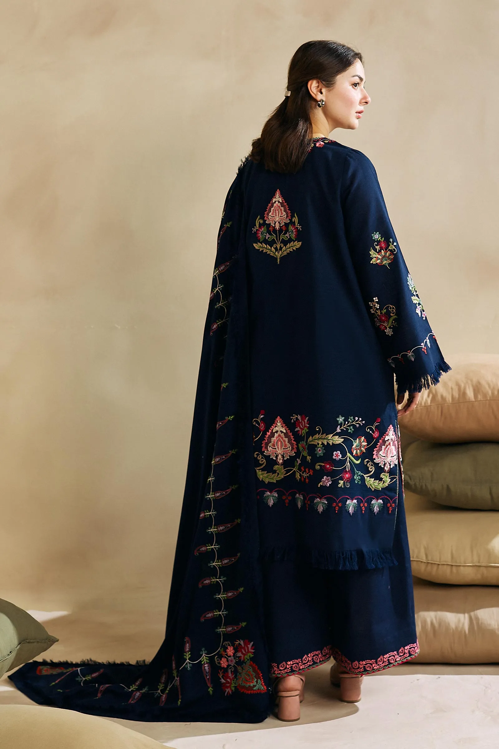 Coco by Zara Shahjahan Unstitched Embroidered Khaddar 3Pc Suit ZW23-1B