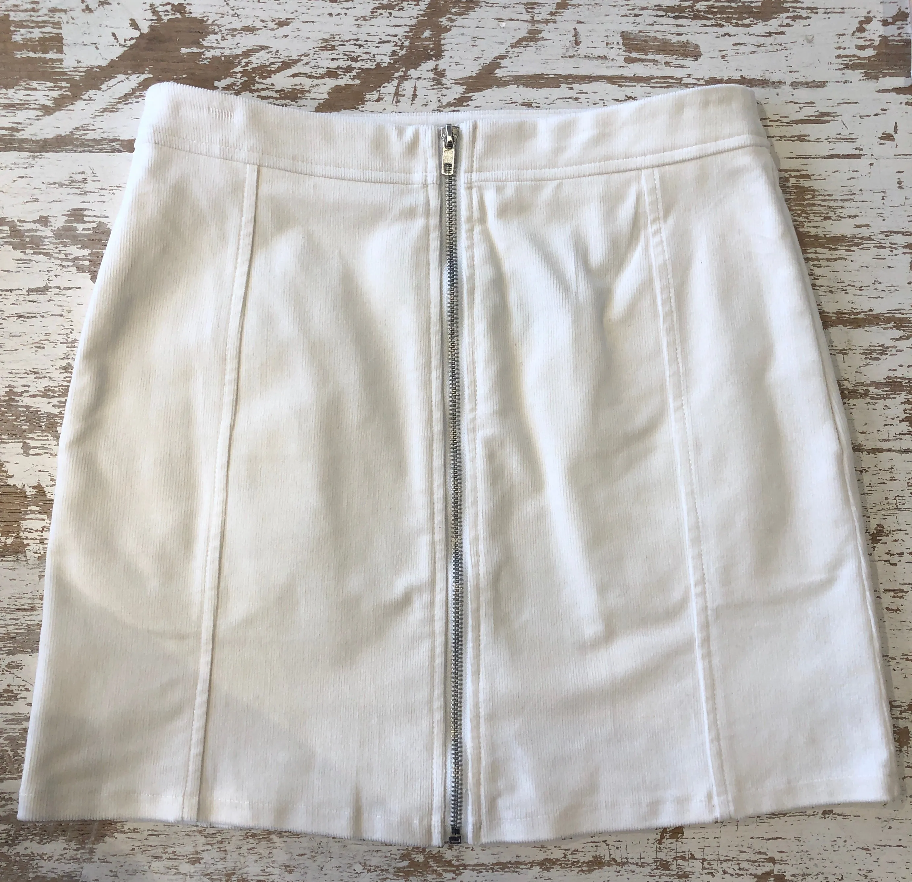 LUCCA Zip-Up Skirt - White