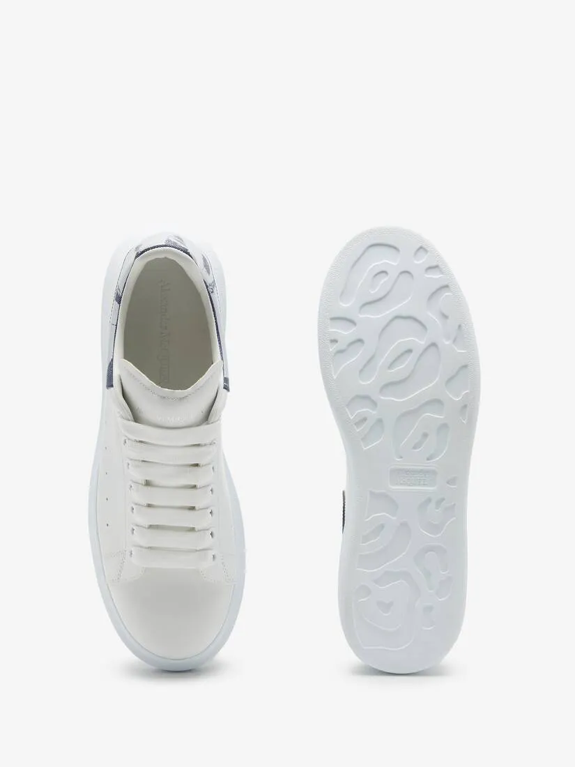 Men's Oversized Sneaker in White/indigo