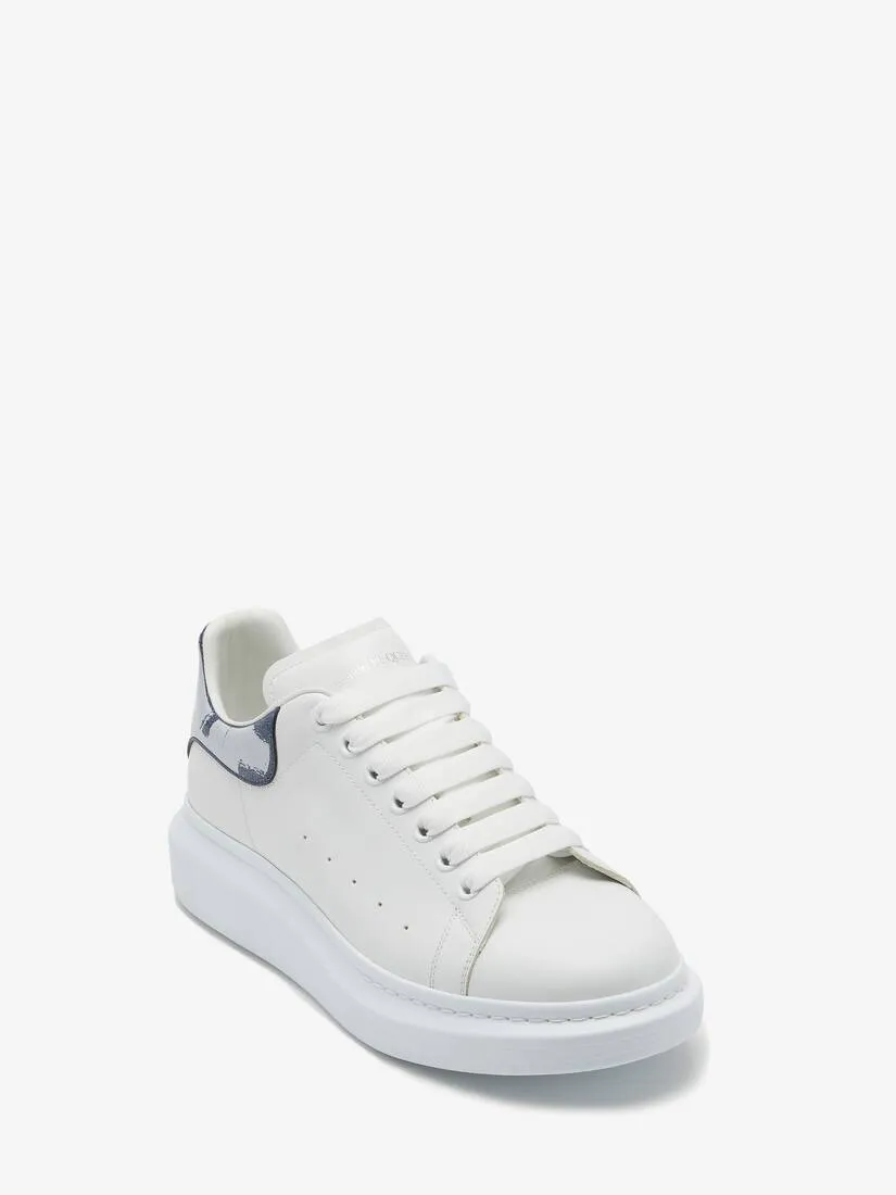 Men's Oversized Sneaker in White/indigo