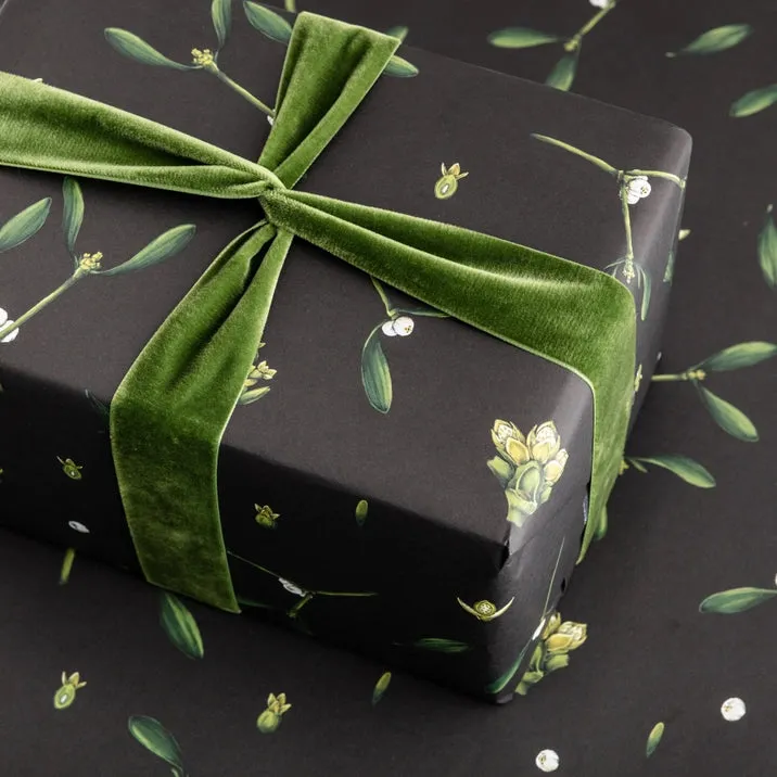 Mistletoe-Black- Christmas Gift Wrap