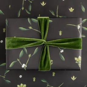 Mistletoe-Black- Christmas Gift Wrap