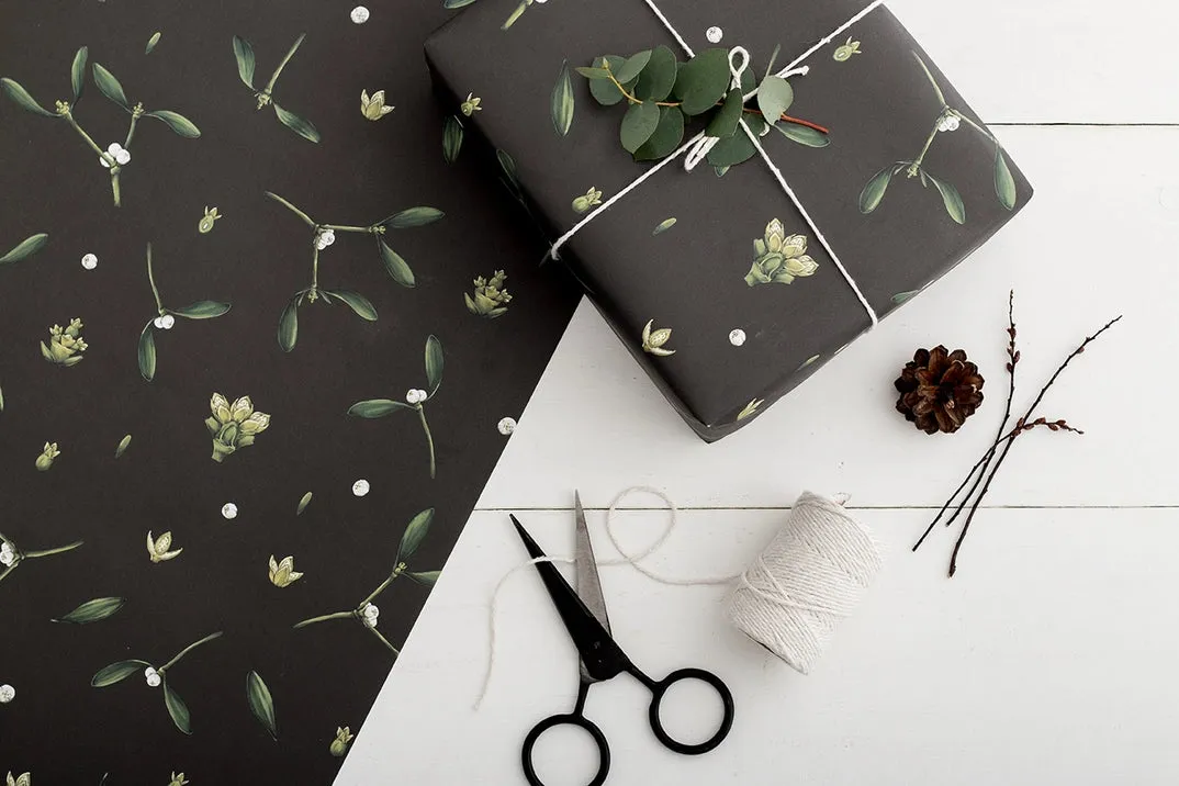 Mistletoe-Black- Christmas Gift Wrap