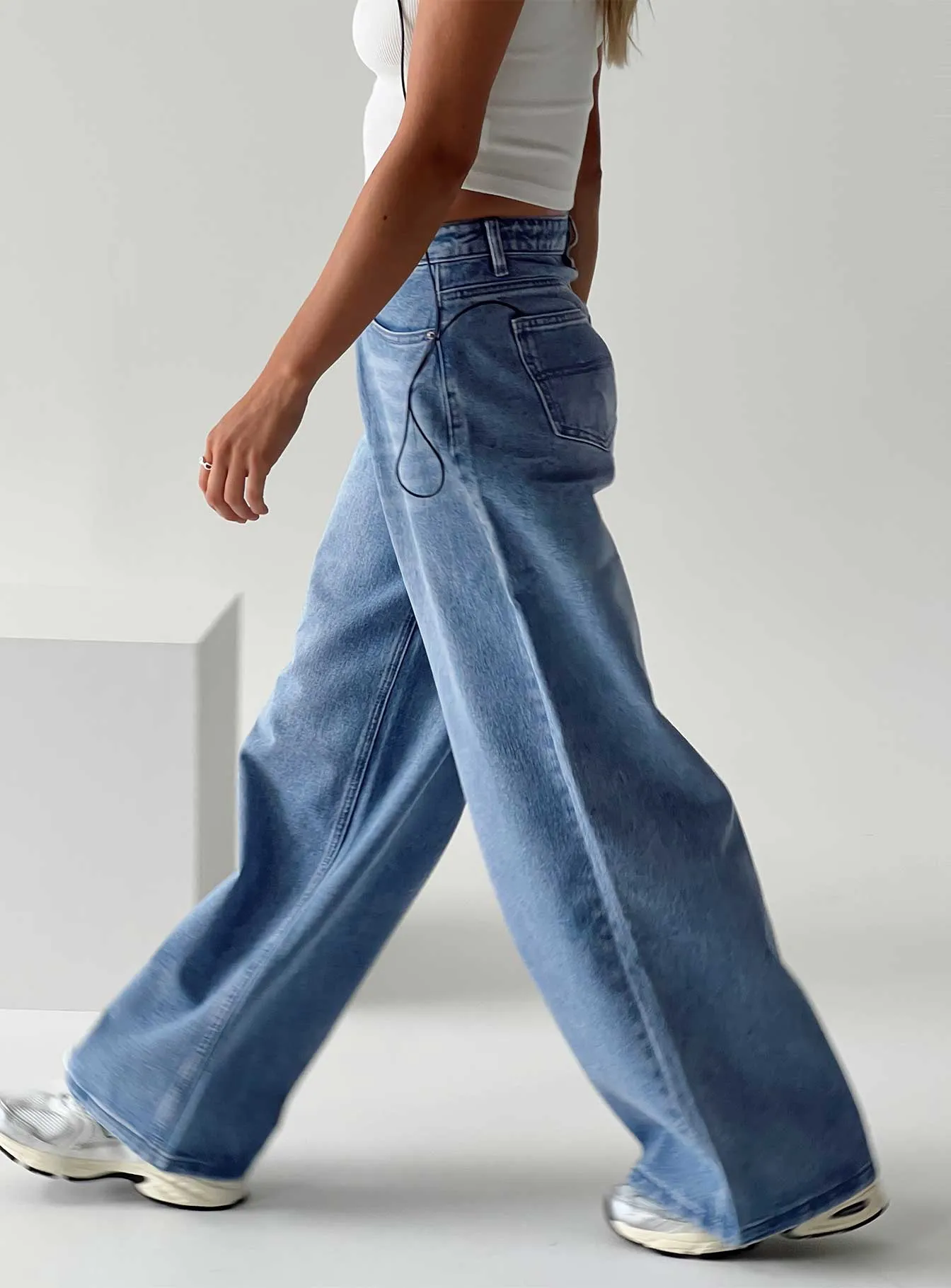 Naylor Wide Leg Jeans Light Wash Denim